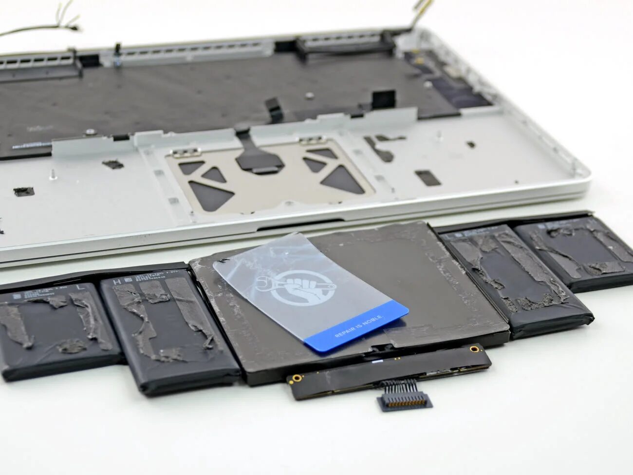 Macbook batteries. MACBOOK Pro 15 2013 Retina. MACBOOK Pro 15 late 2013. Оперативная память MACBOOK Pro 2013 15inch. MACBOOK Pro 13 2013 late разбор.