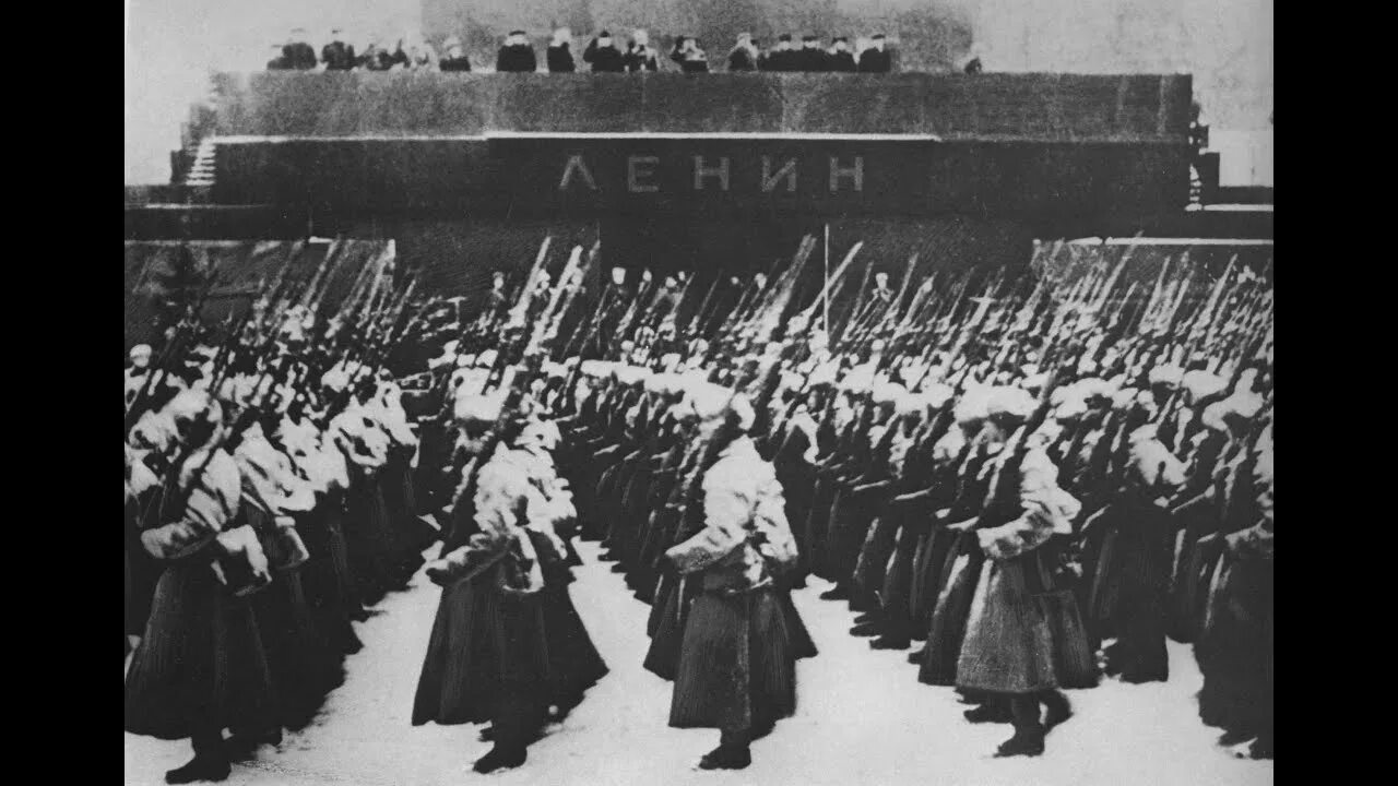 Первая очередь свободы. Парад 7 ноября 1941. Парад войск 1941г. На красной площади. Битва за Москву парад в Москве 7 ноября 1941 г. Парад 7 ноября 1941 года в Москве на красной площади.