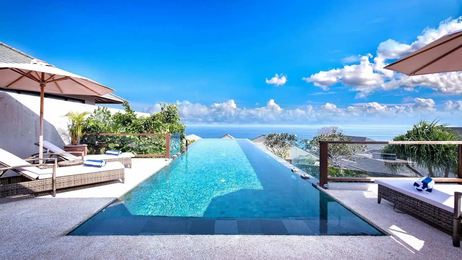Маленькое бали. Виллы в Улувату Бали. Бали Luxury Villa. Бали океан вилла. Вилла Онирия Бали.