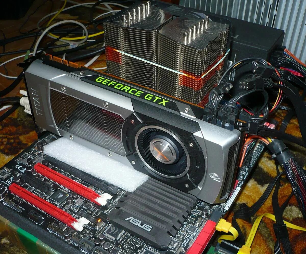 Цена самой дорогой видеокарты. Titan 650 NVIDIA. Titan XP видеокарта. GTX Titan. Titan 18 видеокарта.