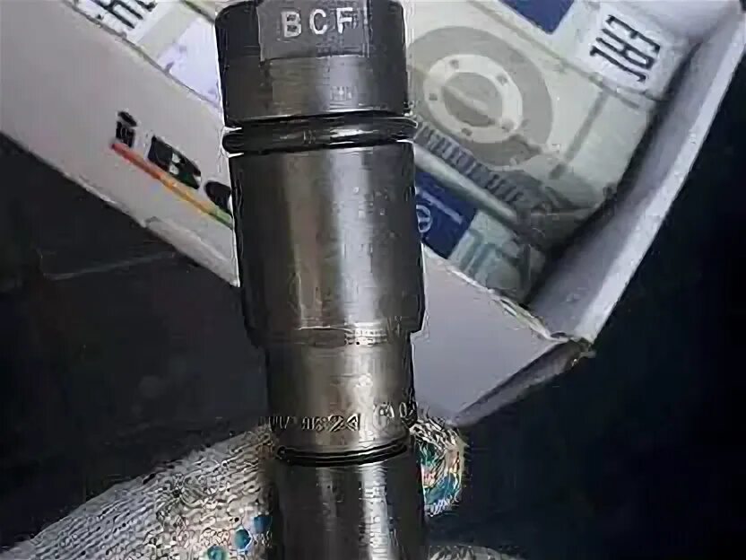 A0030100551 держатель с форсункой. Камаз 5490 форсунка омыватель поршня. Насос форсунка pld камаз 5490. Насос форсунка pld om502 actros mp1. Форсунка камаз 65115.