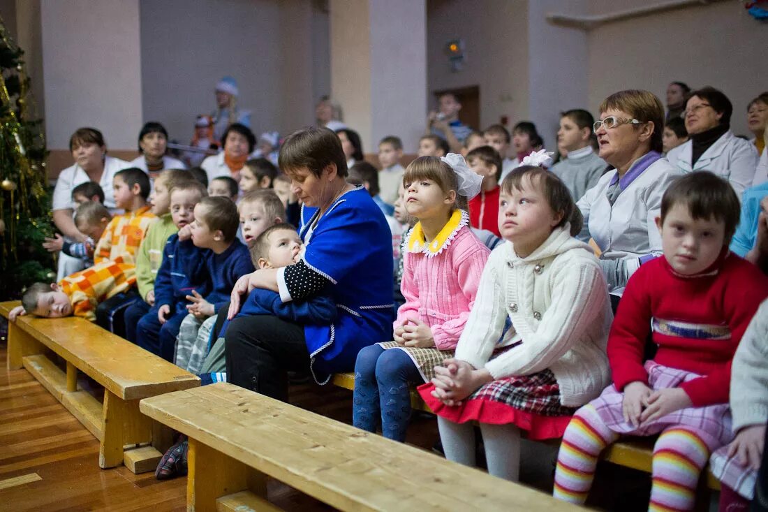 Первый день в детском доме. Детский дом. Детдом. Детские дома. Деи дом.