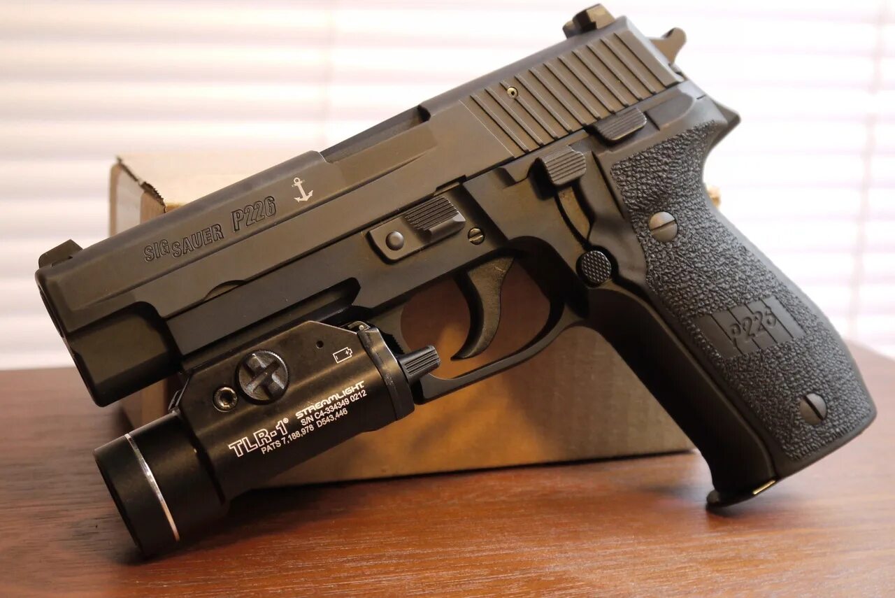 P s p ss. Зиг Зауэр p226. Зиг Зауэр 226. Sig Sauer p226 s.