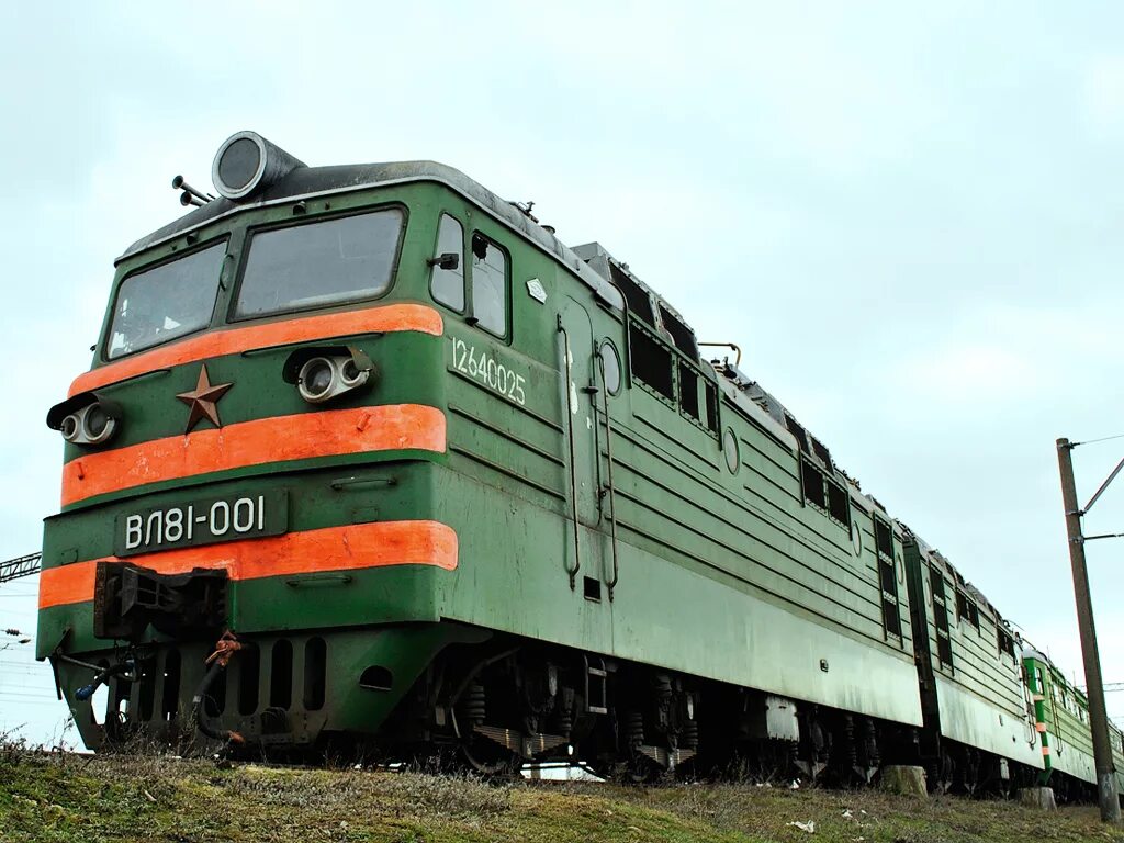 Вл83 электровоз. Электровоз вл 83 - 001. Электровоз СССР вл 81. Вл81 кабина. Электровоз в 12