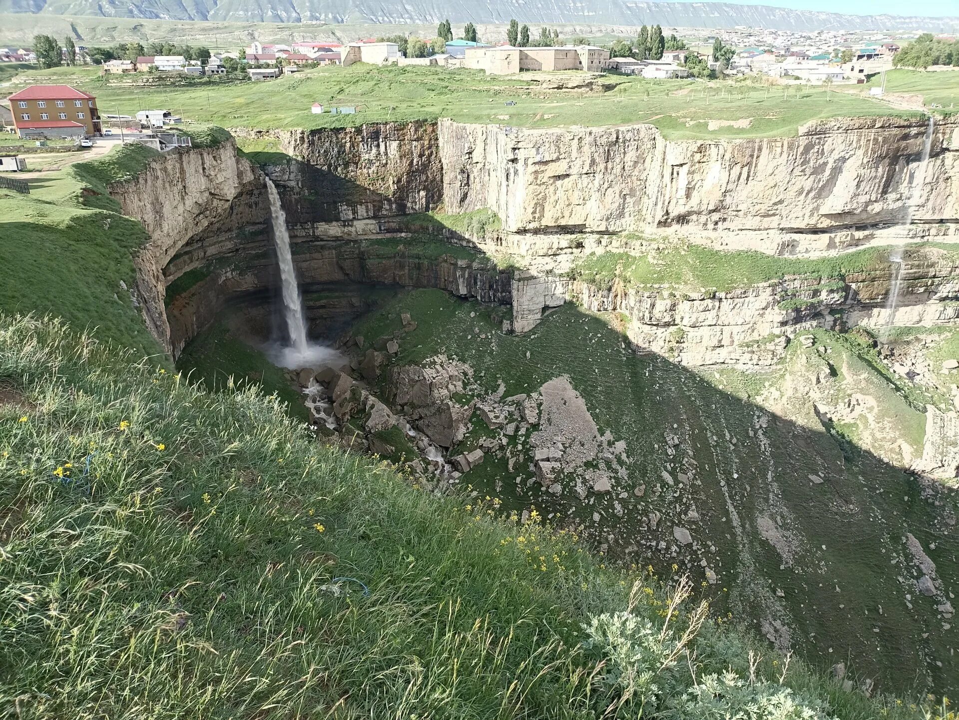 Хунзахское плато Дагестан. Хунзахское плато Дагестан водопад Тобот. Хунзахский каньон. Водопад Матлас в Дагестане. Мобильных действий хунзах