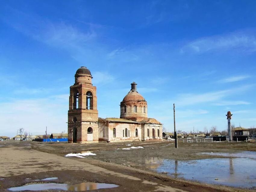 Черноярский район село. Храм Солодники Астраханская область. Введенский храм Солодники.