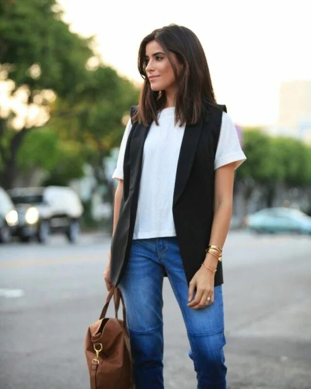30 Ways To Wear Slim Jeans (Outfit Ideas) 2019-2020 B2B Fashion Slim jeans outfi