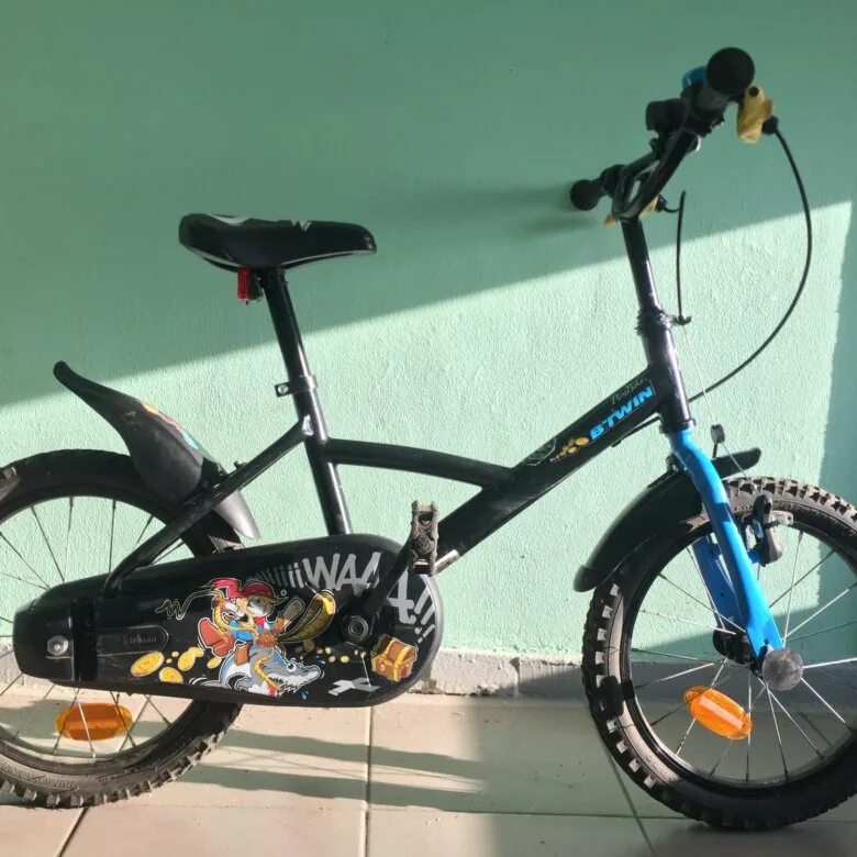 Велосипед b twin 16. B&#039;twin 16&quot; jack pirabike. велосипед b&#039;twin pirabike 20. пират байк краснодар. btwin с пиратами.