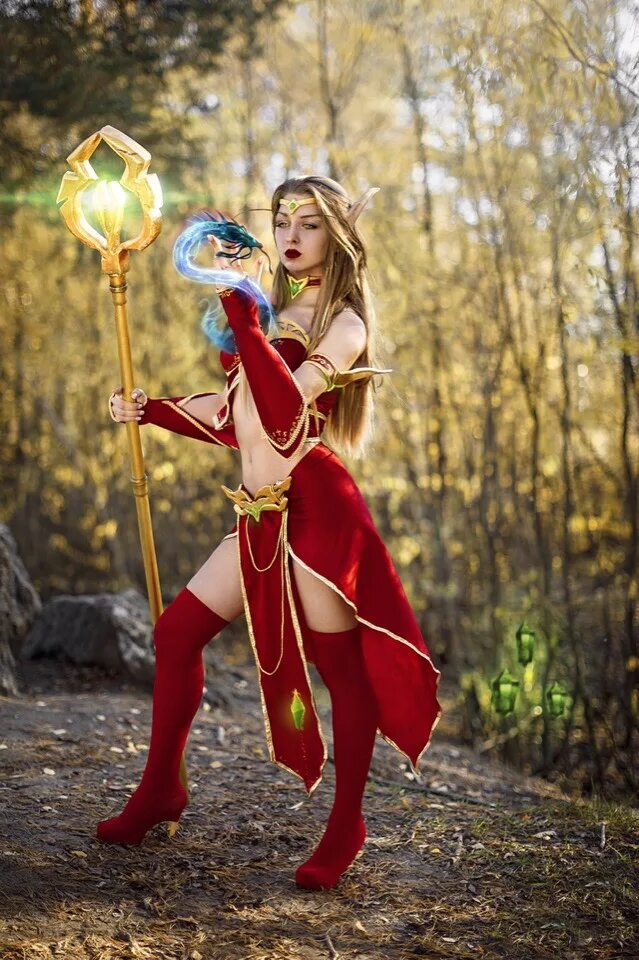 Elf cosplay. Эльфийка крови косплей. Варкрафт эльфы крови косплей. Warcraft Blood Elf Cosplay. Кровавый Эльф варкрафт косплей.