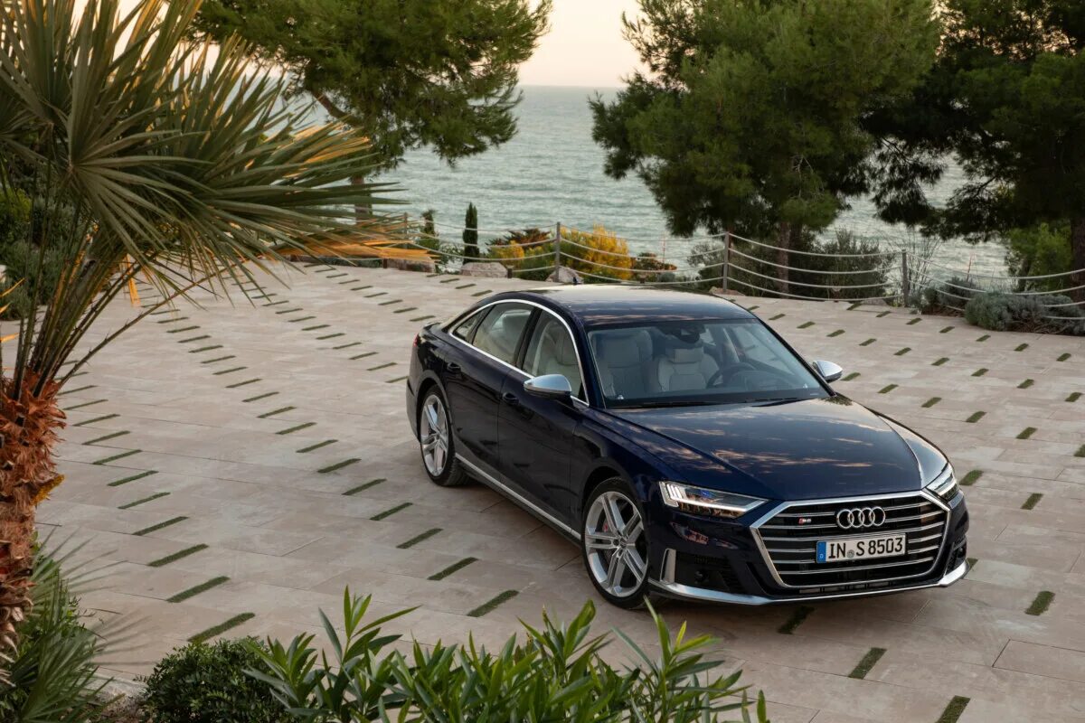 Ауди 2020 купить. Audi s8 2021. Audi s8 2020. Ауди s8 2021. Ауди s8 2020.