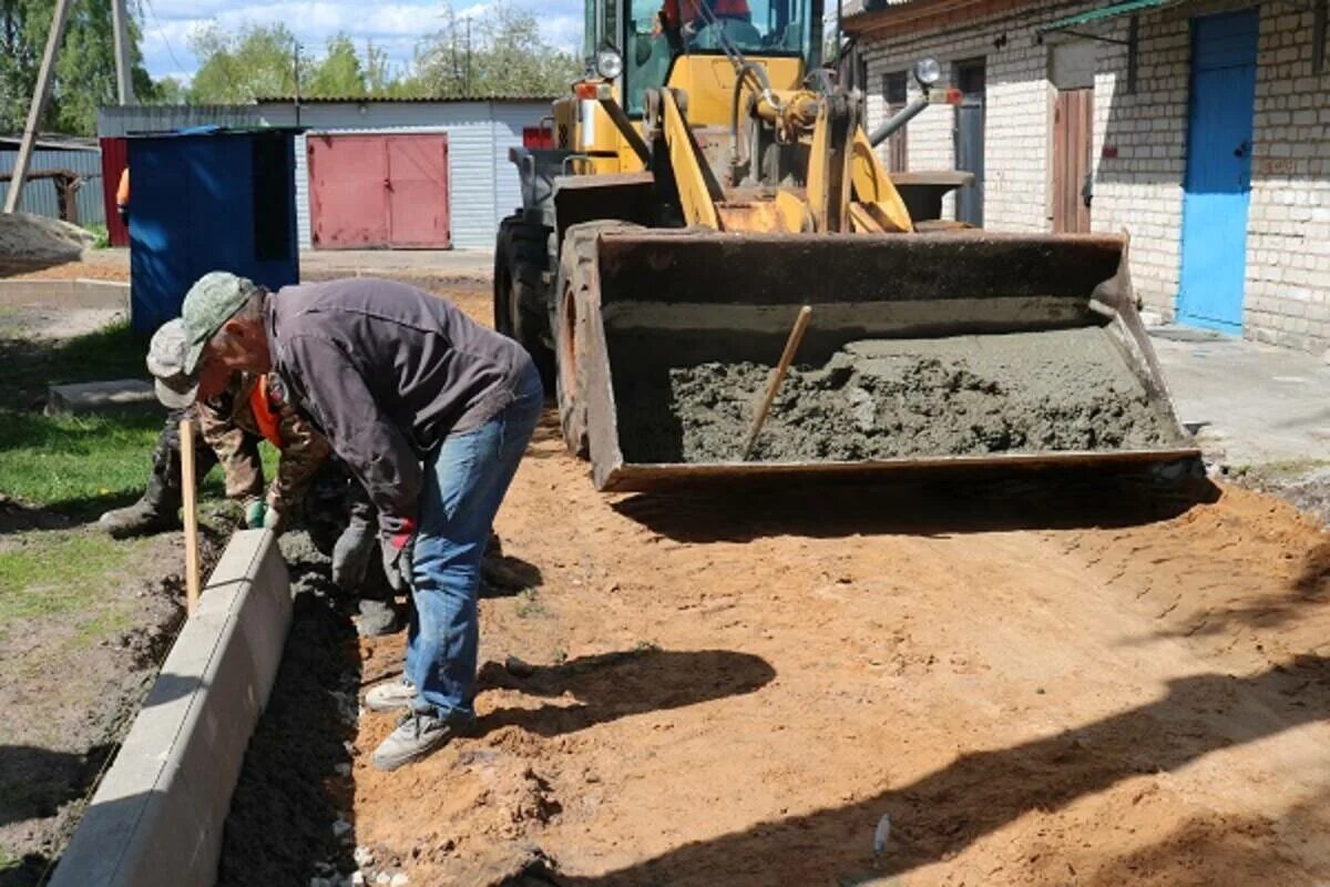 Работа в стародубе. Благоустройство двора. Благоустройство дворовых территорий многоквартирных домов. Проект по благоустройству территории. Благоустройство территории Брянск.