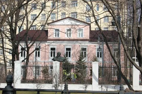 Ул большевистская 94