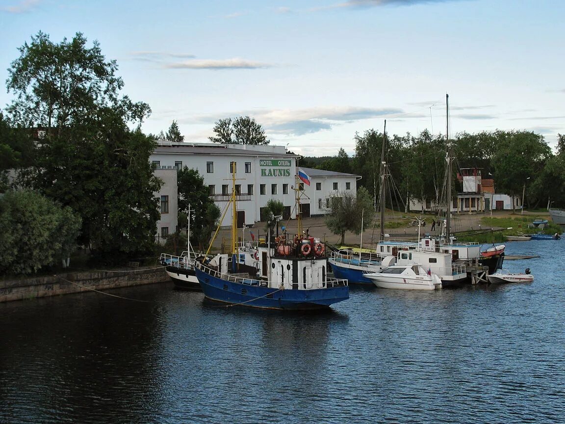 Причал сортавала. Сортавала-пристань сортавала. Сортавала порт. Каунис гостиница сортавала. Сортавала кафе причал метеоры.