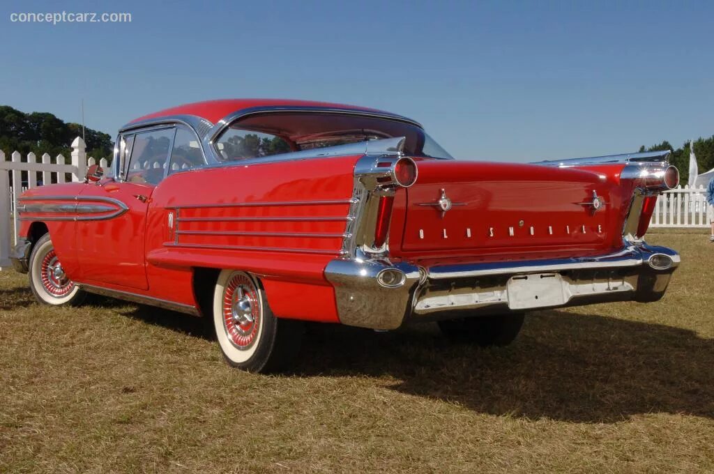 Old super. Олдсмобиль 1958. oldsmobile 98 1958. 1958 oldsmobile super 88 holiday coupe. 1958 oldsmobile 98 holiday coupe.