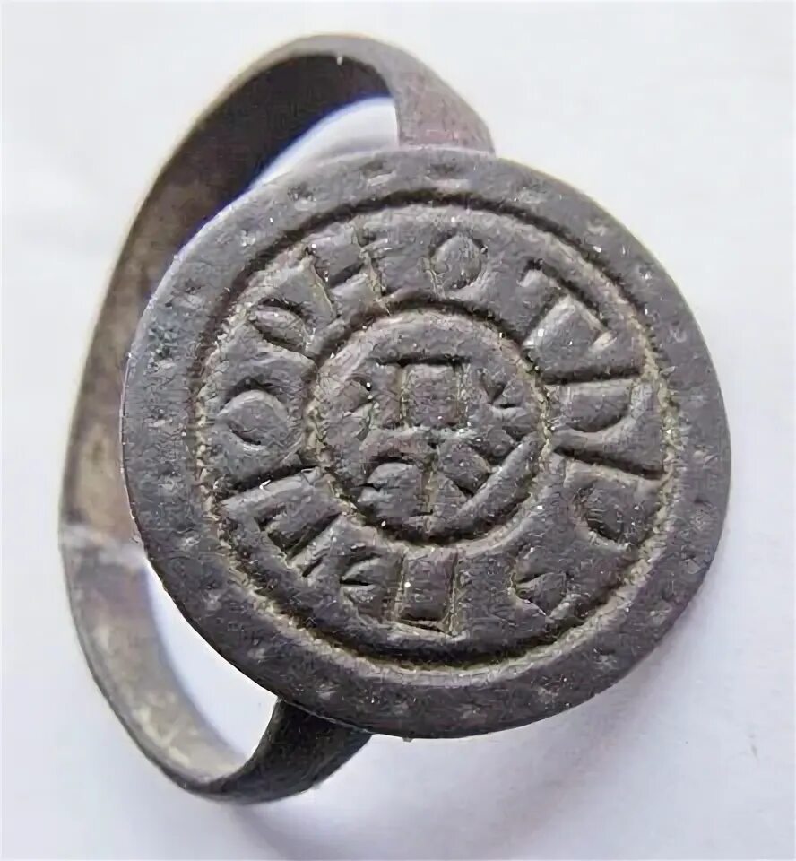 М 15 печать. Перстни печати 15 век. Кольцо печать 17 век. Перстень печать 17 век. Печать 15 века.