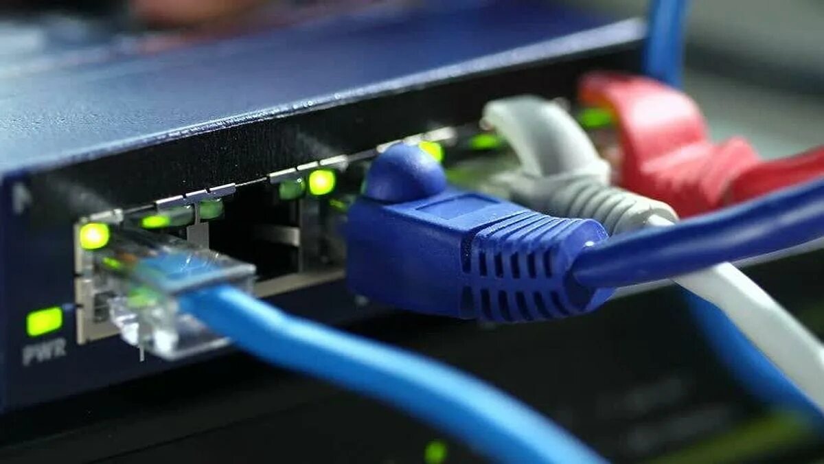 Следующее проверьте сетевые кабели. Усилитель lan Cable. Патч корд для смарт ТВ. Передняя панель сервера. Lan Cable в длину с двух сторон.