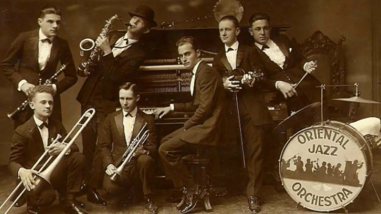 Музыка 20х. Джаз-бэнд 20 век. Биг бэнды в джазе. Джаз Биг бэнд Америка. Джаз 1920е.
