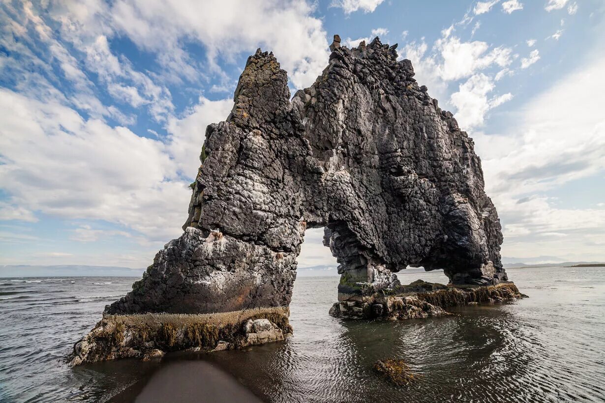 Красивые скалы. Дети скалы. Золотые ворота крым. Море скалы. Изображение скалы.