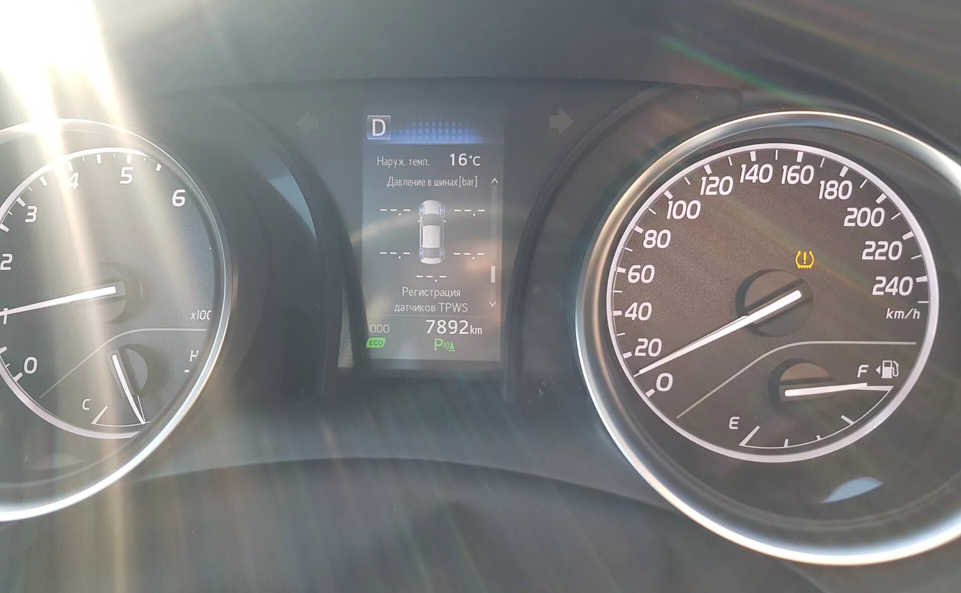 Давление в шинах camry. Давление в шинах camry