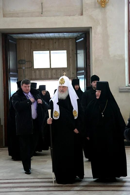 дети в монастыре. покровский хотьков монастырь приют. послушницы монастырь в хотьково. приют для девочек хотьково. приют при покровском женском монастыре в москве.