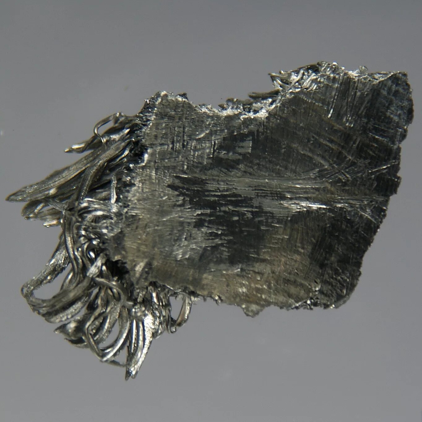 Иттрий хим элемент. Иттрий, Лантан. Yttrium Aluminum Garnet (иттрий-алюминиевый гранат). Празеодим химический элемент. Европий изотоп