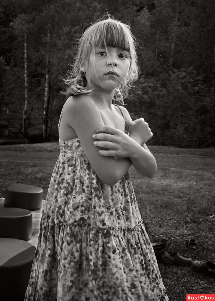 голые девчонки в детстве. самые знаменитые детские фотографы. оксана таценко. фотосессия голых детишек. дошкольник девочка нагишом.
