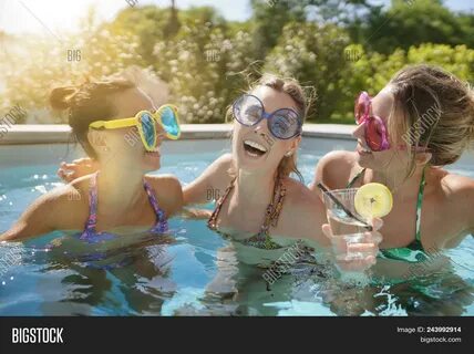 Swim friends