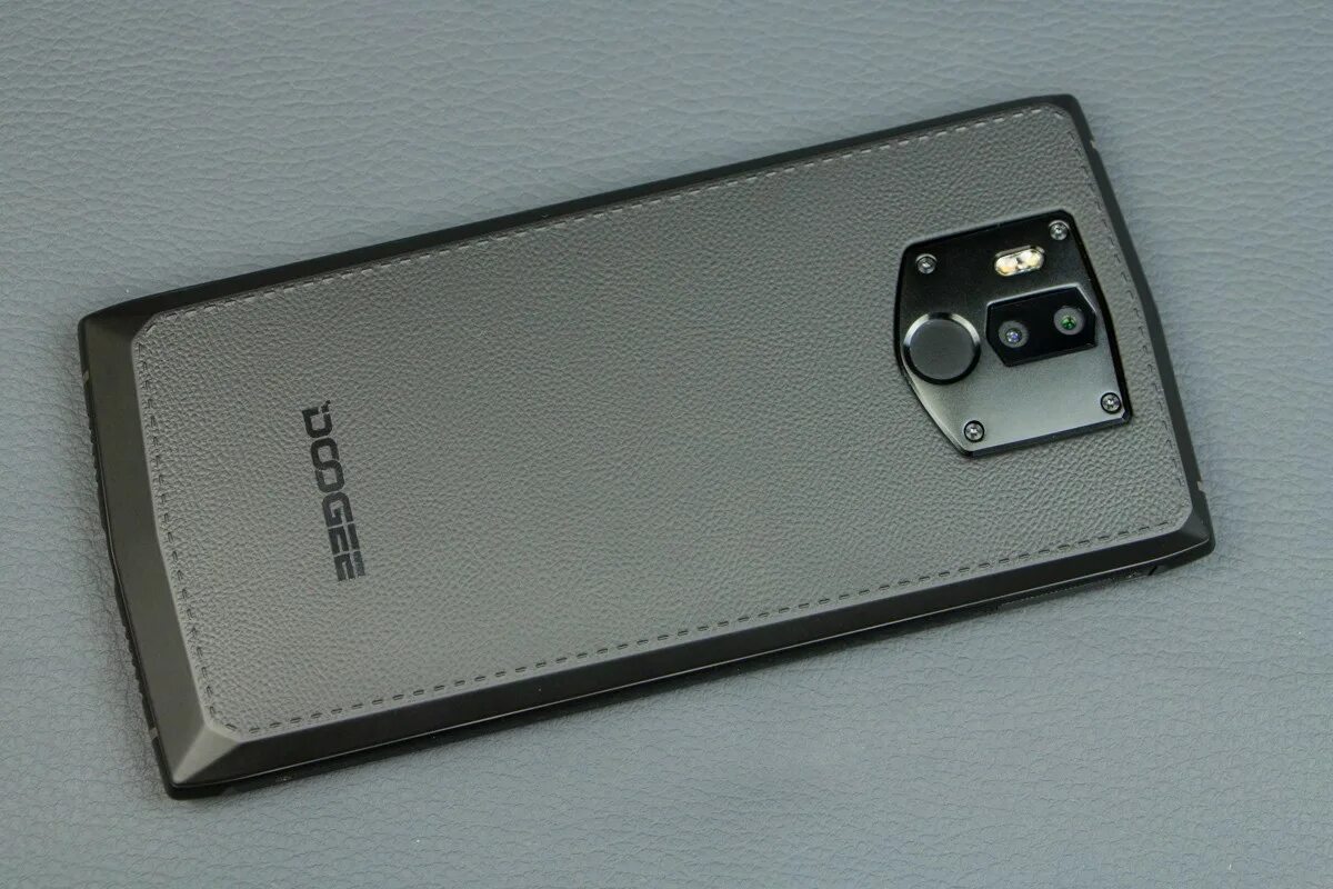 смартфон гигабайт 2008 года. Doogee bl 900. смартфон doogee bl9000. Doogee 9000. Doogee 9000.