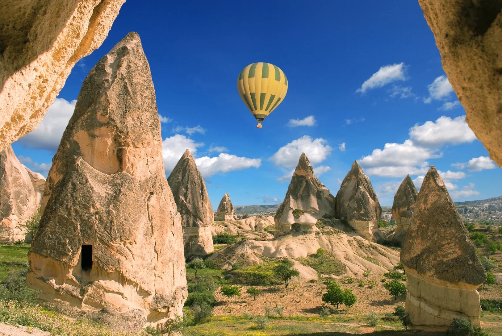 Долина эсентепе каппадокия. Анкара каппадокия. Чайки стамбул каппадокия летают и люди. Долина фей каппадокия. Каппадокия стамбул каппадокия экскурсии.