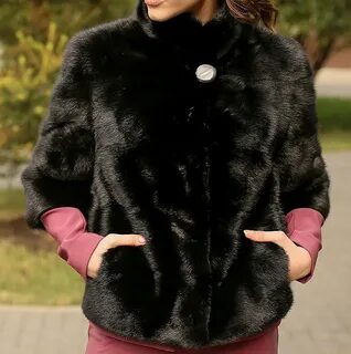 Короткая норковая шуба автоледи