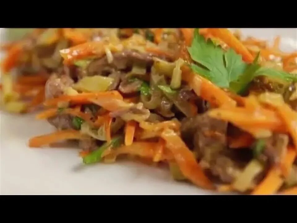 ПРОСТОЙ Салат ОБЖОРКА. Сытный и ОЧЕНЬ вкусный - смотреть видео онлайн от "Как вк