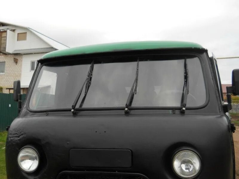 Щетка стеклоочистителя уаз буханка. Уаз буханка с тремя стеклоочистителями. Щетка стеклоочистителя уаз 452. Поводок дворника уаз 3303. Три дворника на уаз буханка.