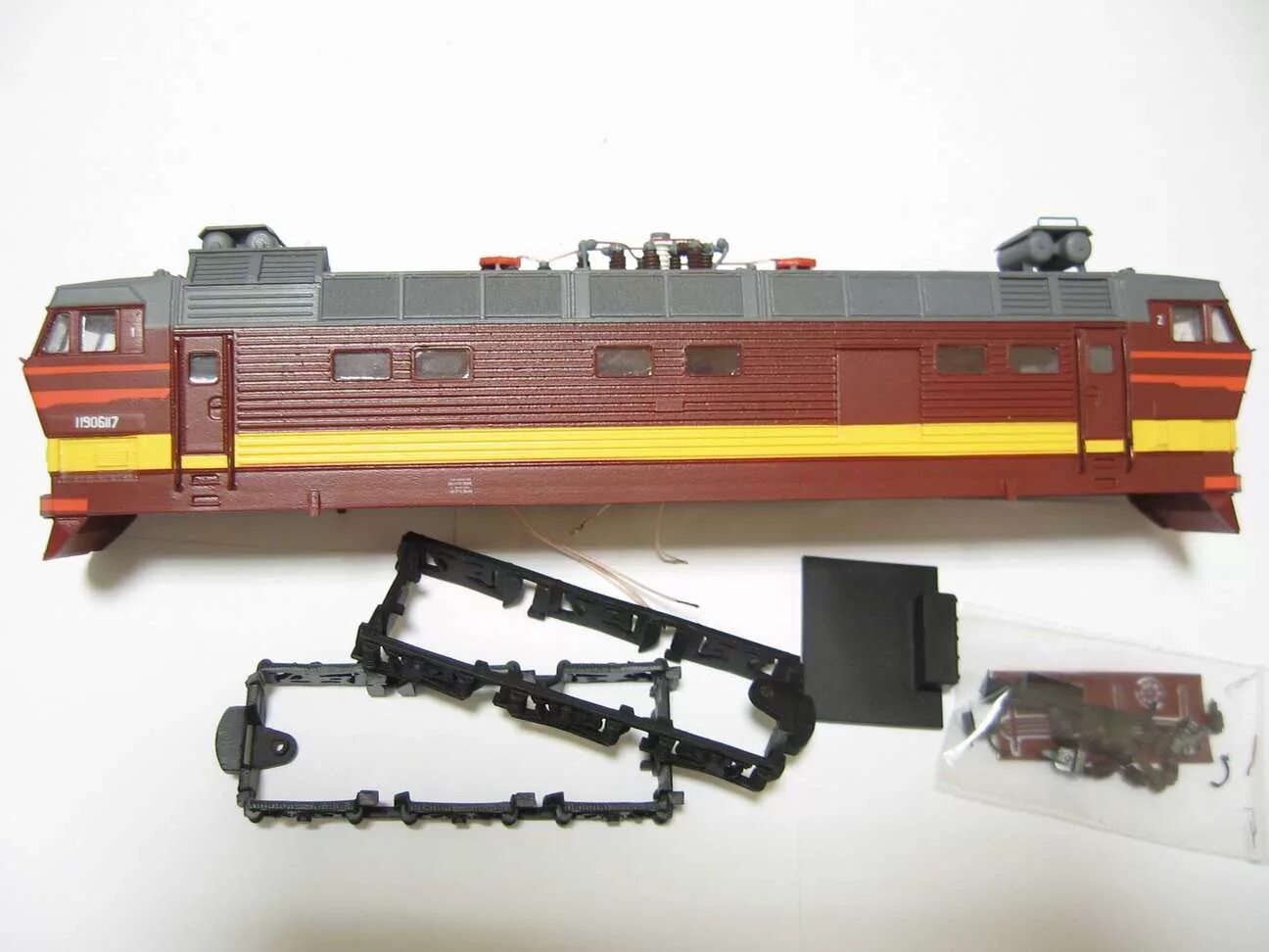 T scale 1