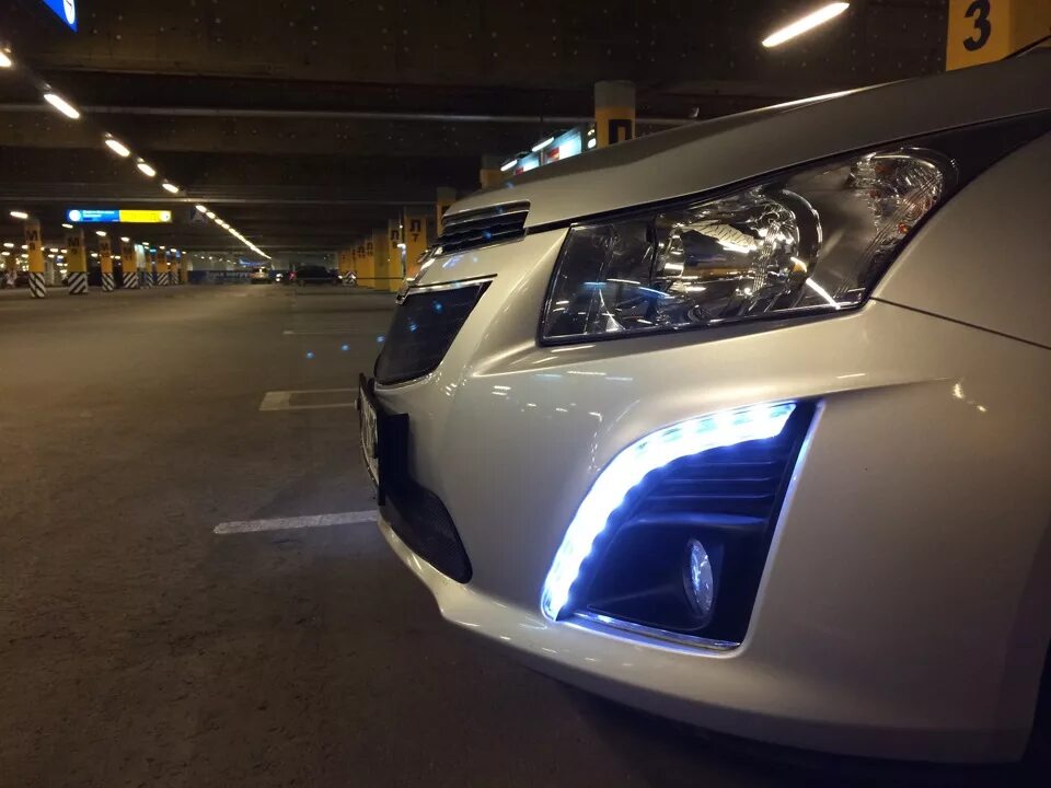 Дневные огни шевроле круз. Дхо chevrolet cruze. Drl круз шевроле. Дневные ходовые огни шевроле круз. Ходовые огни на шевроле круз.