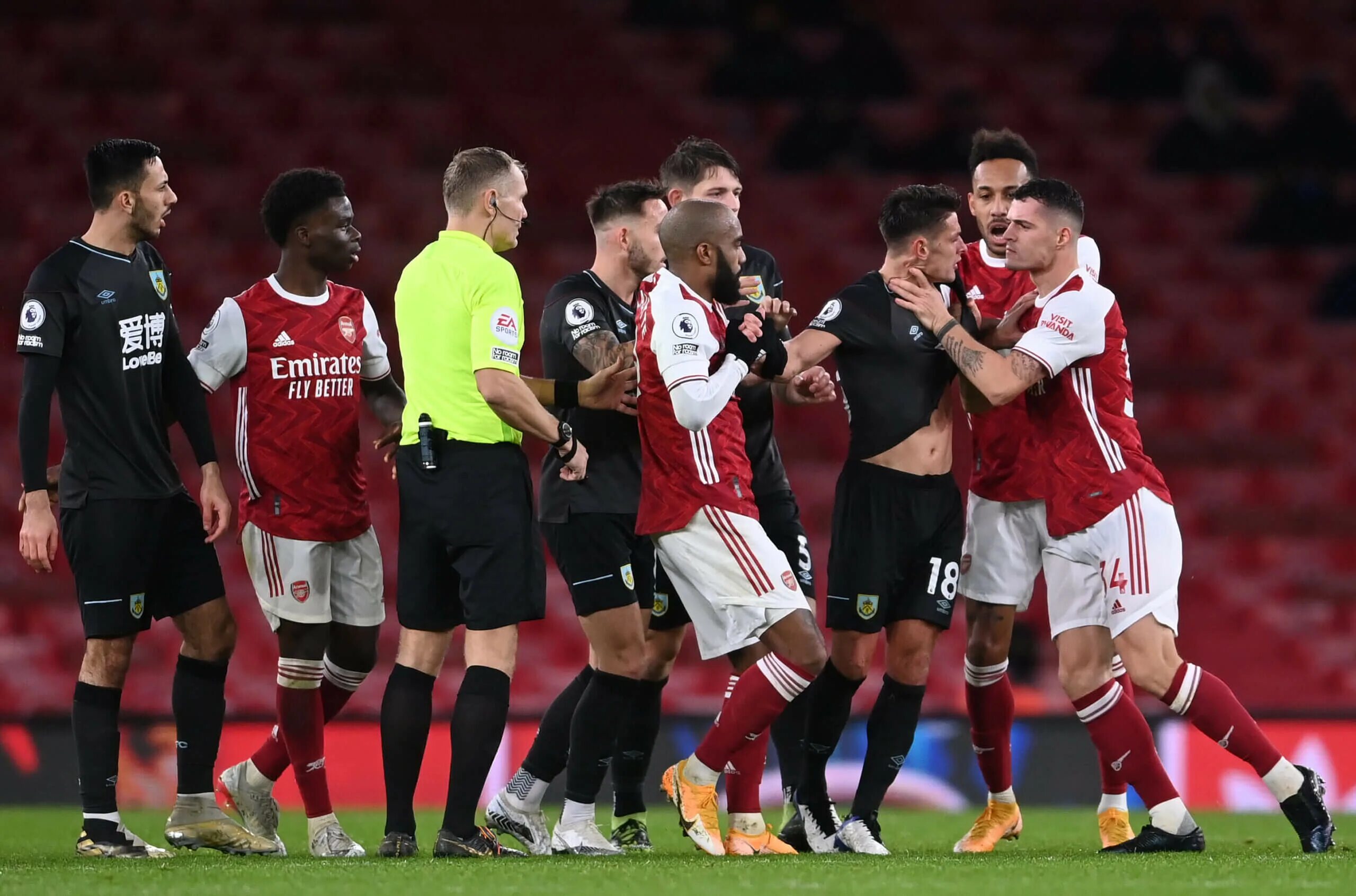 Данильсон футболист арсенал. Спорткаст арсенал. Спорткаст арсенал. Спорткаст. Спорткаст арсенал.