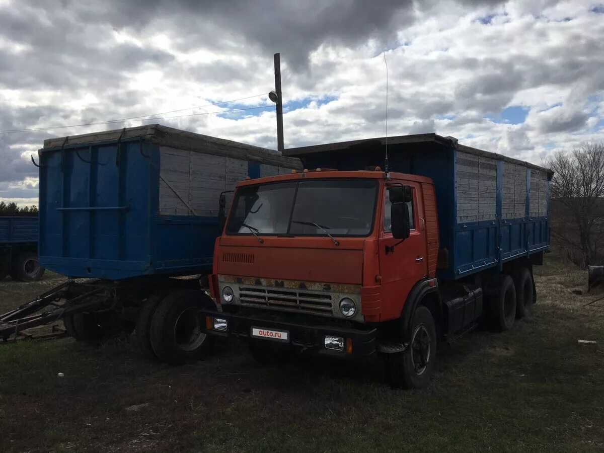 камаз омск красивый серебро. камаз 53215 бортовой синий механика. камаз воронежской области. серый камаз 53212 зерновоз. камаз 53212 зерновоз.