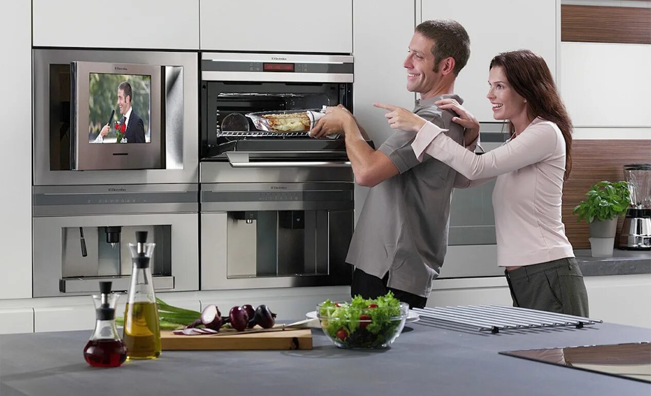 Выезжающий телевизор. Телевизор реалми. Шкаф под телевизор. Выдвижной телевизор. Dvd телевизор.