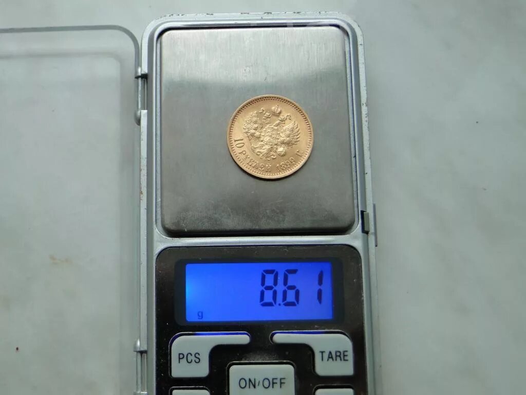Ювелирные весы с монетой. Ювелирные весы с монетой 10 рублей. Ювелирные весы с монеткой. Электронные весы для монет.