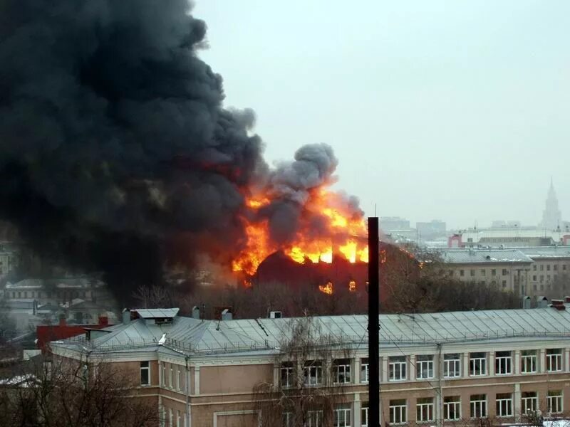 Московский клуб Дягилев. Сад Эрмитаж Дягилев. Ночной клуб Дягилев. Дягилев пожар.