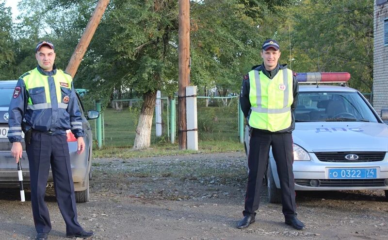 Гибдд южноуральск. Начальник ГАИ Южноуральска. ДПС Челябинской области. Южноуральские инспектора ДПС. ГАИ Южноуральск.