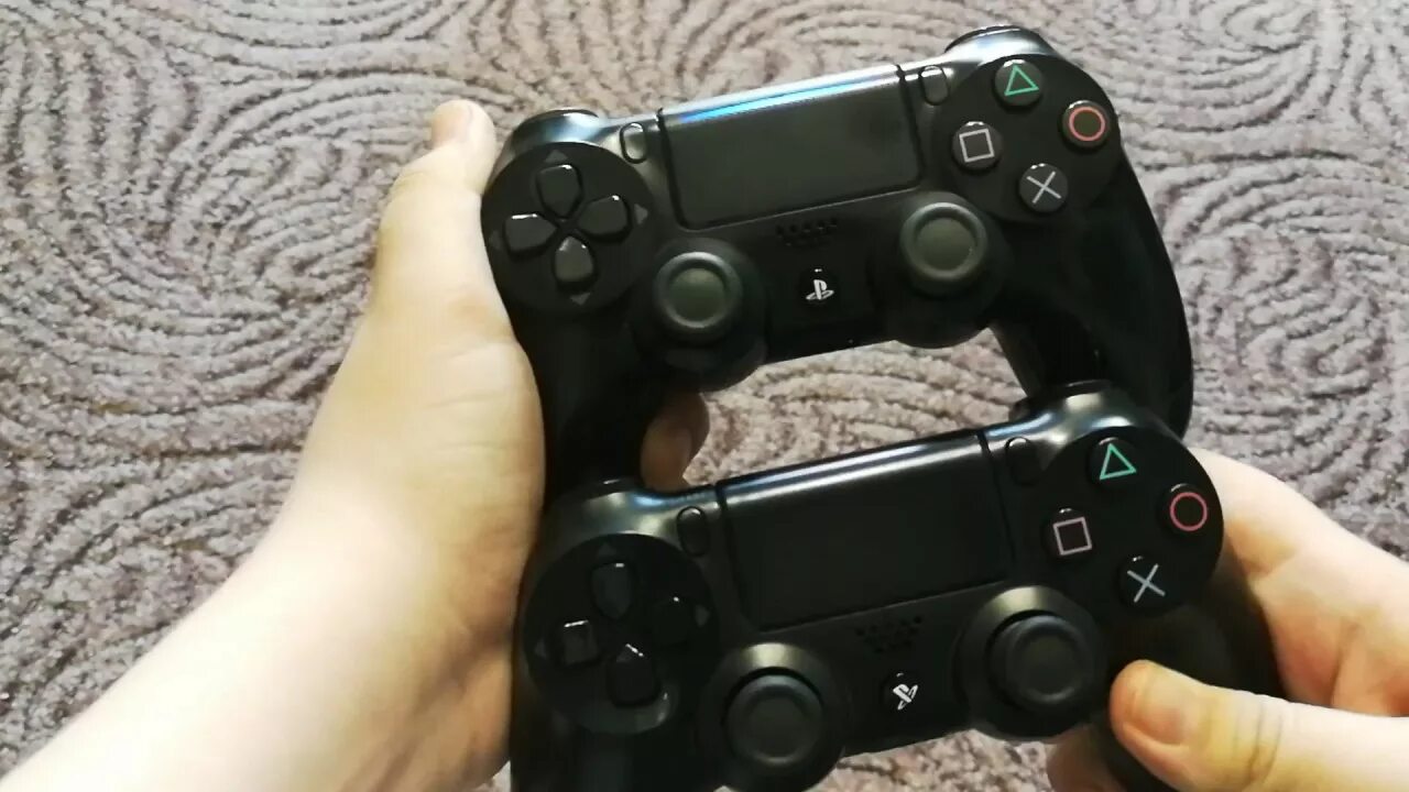 Геймпад Sony Dualshock 4 v1. Геймпад ps3 v1 v2. •Джойстик v1/v2 Dualshock PLAYSTATION 4 отличия. Оригинальный Dualshock ps1 sa1q06b. Чем отличаются джойстики