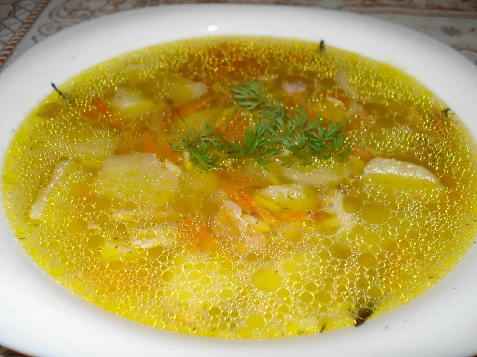 Суп с картошкой и крупой. Картофельный суп. суп картофельный с крупой. суп с рисовой крупой. суп картофельный с рисовой крупой.