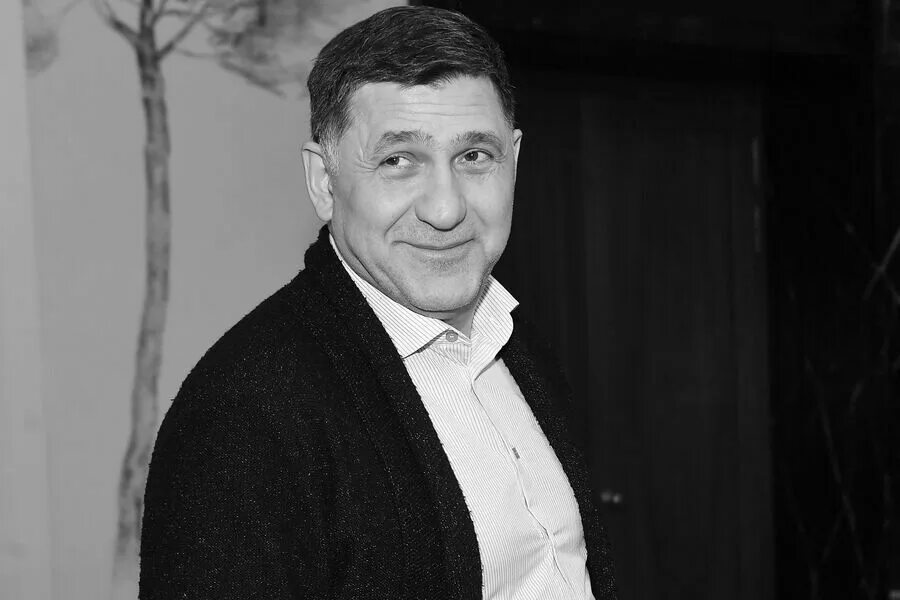 Губернатор Текслер выразил соболезнования в связи с гибелью актера и режиссера П