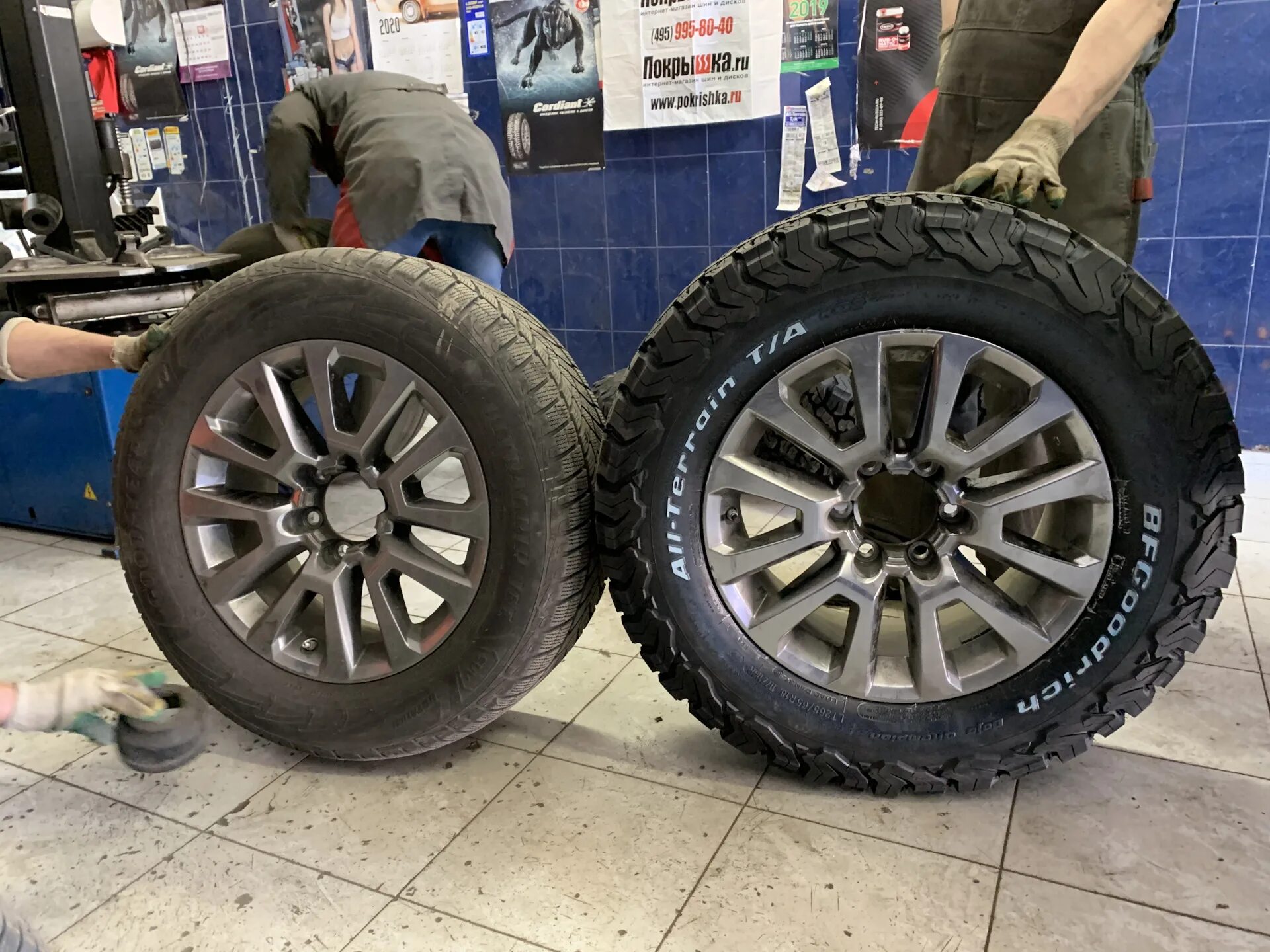 Резина прадо 150 купить. Шины BFGOODRICH на Прадо 150. БФ гудрич 265/65/18. 265/65 R18 Прадо. Шины 265 70 18 Prado 150.