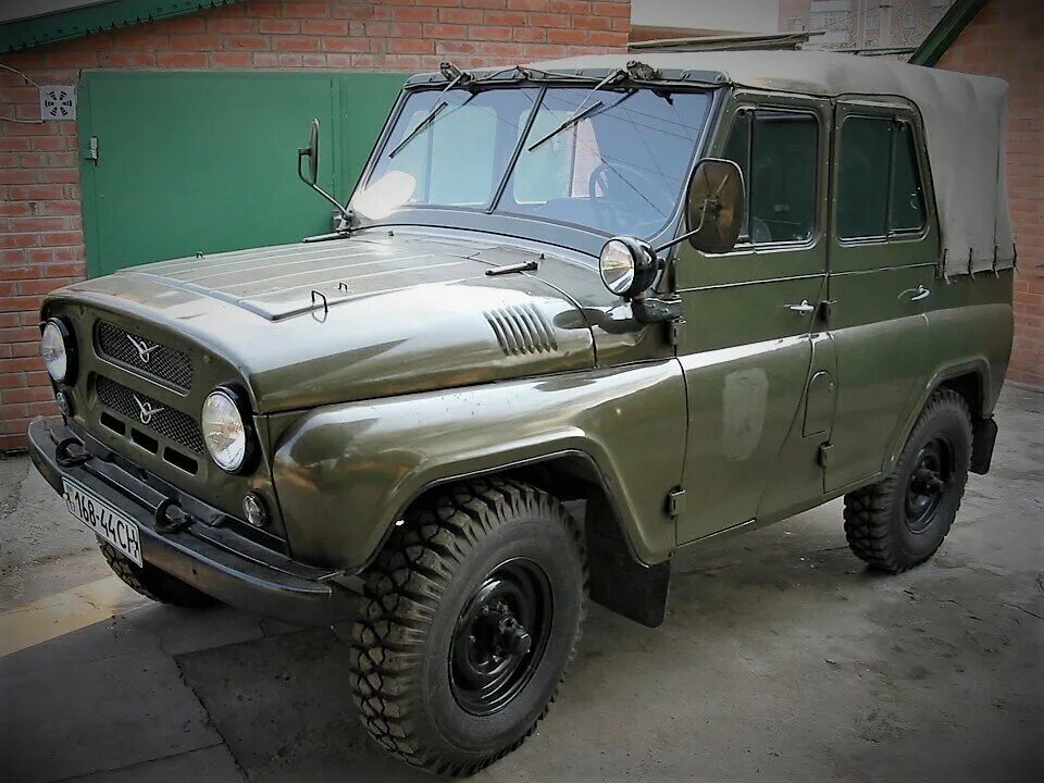 Какого года уаз. Уаз 469 армейский. уаз 469 469. уаз 469 3151. уаз 3151 военный.