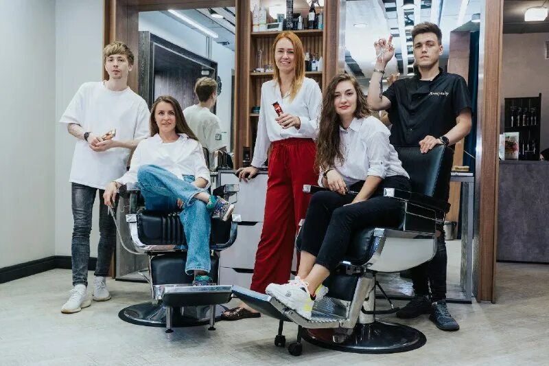 Парикмахер телеграмм. Смайлик парикмахер. Парикмахер телеграмм. Парикмахер телеграмм. Парикмахер телеграмм.