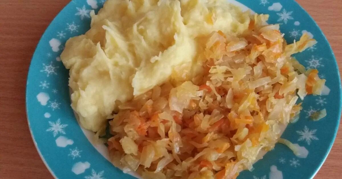 Пюре с тушеной капустой. Пюре с капустой. Запеченное пюре с брокколи. Картофель пюре чамп. Капуста с картофельным пюре.