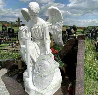 Памятник с ангелом