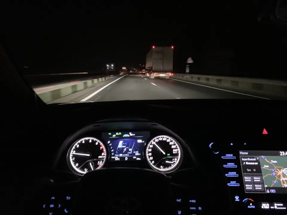 Накладки а-ля карбон:))(пластик) - Toyota Camry (XV70), 3,5 л, 2018 года другое 