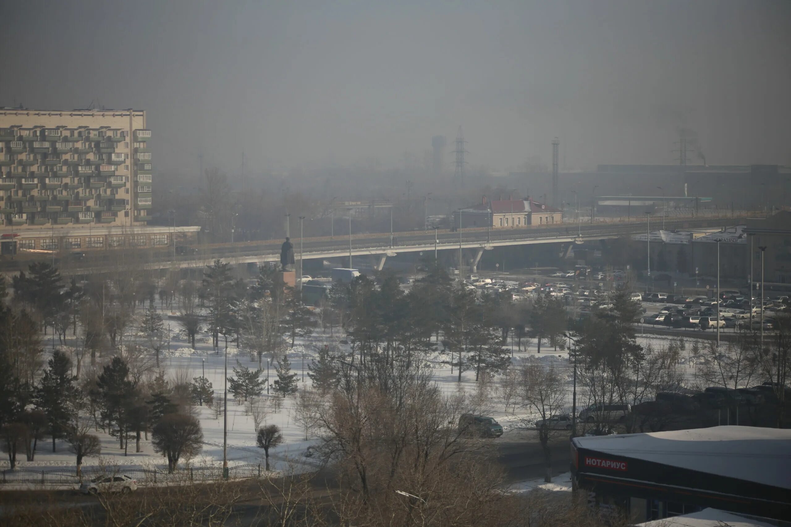 Погода в караганде. Снег в караганде. Загрязнение воздуха калининский район. Караганда весной. Снег в темиртау фото.